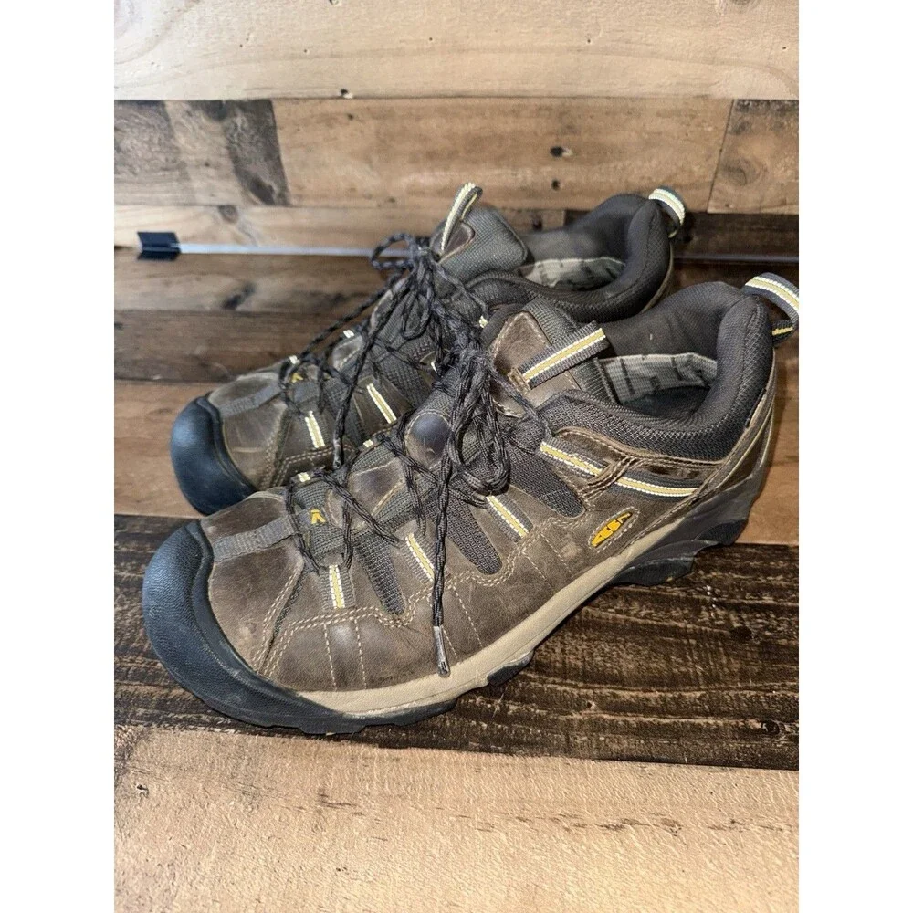 Keen Men’s Size 15 Low Top Hiking Shoes Boots Waterproof Leather